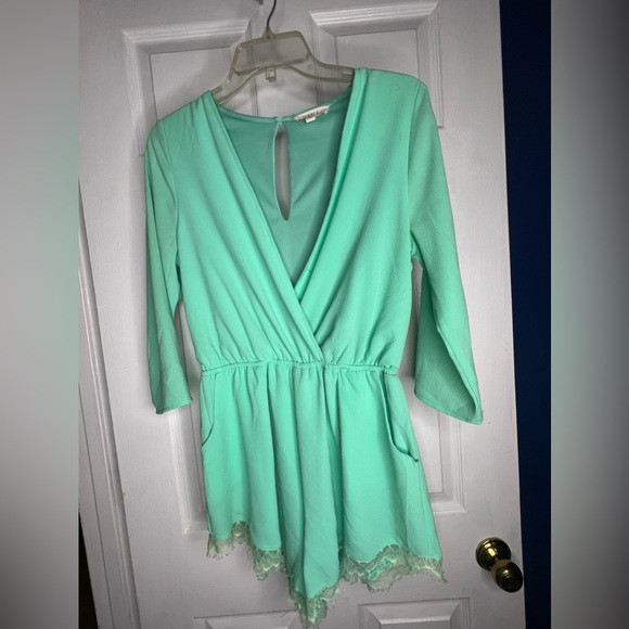 Romper - Picture 2 of 5